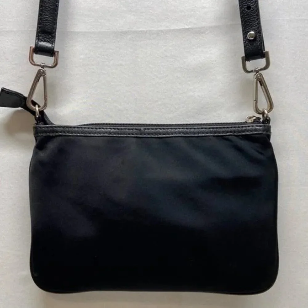 Calvin Klein Crossbody Bag‎ Black Lightweight Sporty CK Nylon Shoulderbag (Read)
